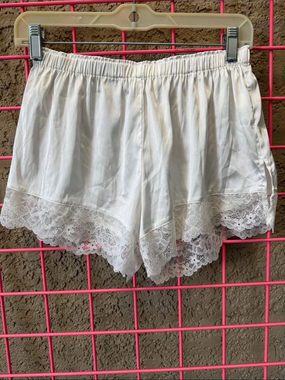 Vintage Lulu's White Satin Lace-Trim Sleep Shorts - Picture 1 of 5